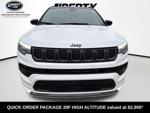 Bright White Clearcoat 2023 Jeep Compass Altitude