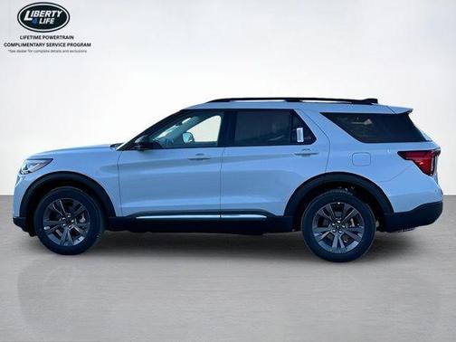 White Metallic 2026 Ford Explorer Active