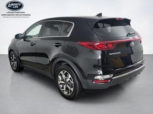 Black Cherry 2022 Kia Sportage LX