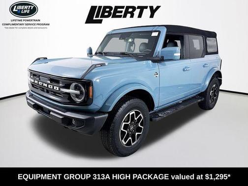 2023 Ford Bronco Outer Banks