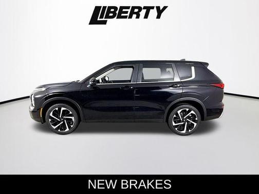 2023 Mitsubishi Outlander SE