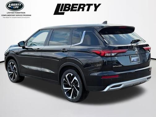2023 Mitsubishi Outlander SE