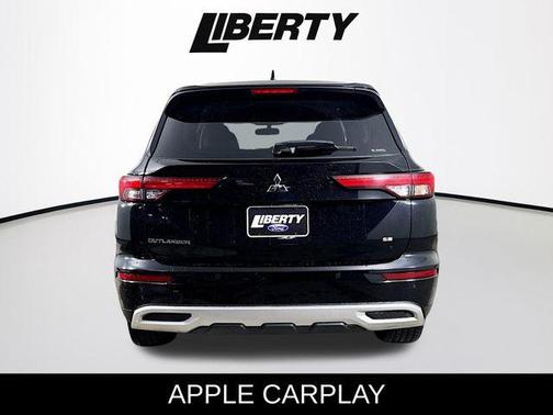 2023 Mitsubishi Outlander SE