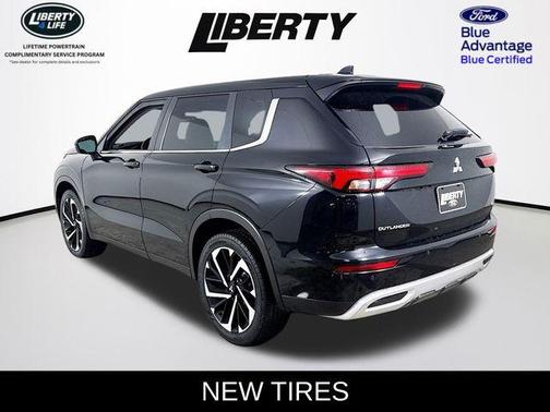 2023 Mitsubishi Outlander SE