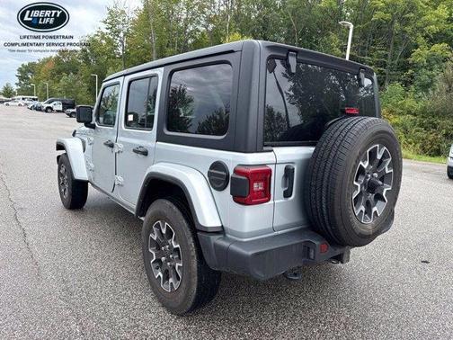 Silver Zynith Clearcoat 2024 Jeep Wrangler Sahara