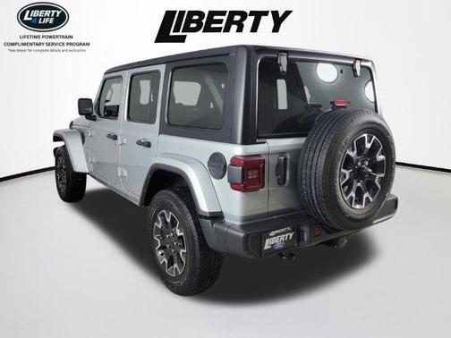 Silver Zynith Clearcoat 2024 Jeep Wrangler Sahara