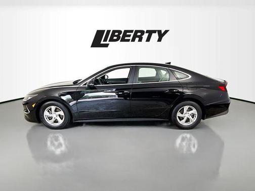 2022 Hyundai SONATA SE