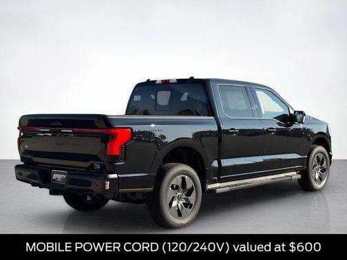 2025 Ford F-150 Lightning LARIAT