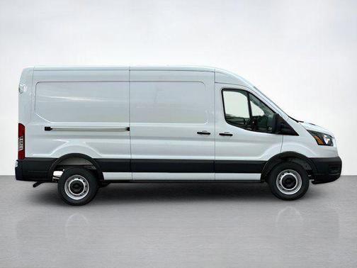 2026 Ford Transit-250 148 WB Medium Roof Cargo