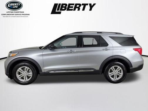 Iconic Silver Metallic 2023 Ford Explorer XLT