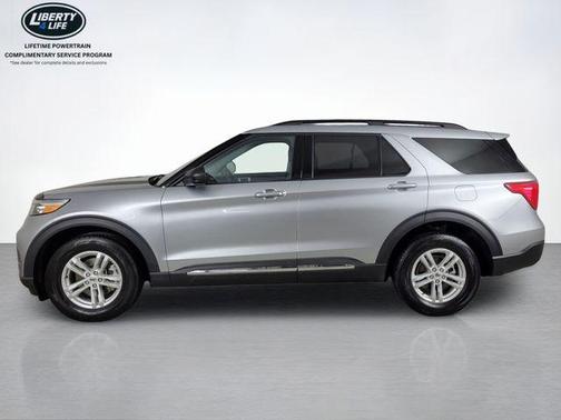 Iconic Silver Metallic 2023 Ford Explorer XLT