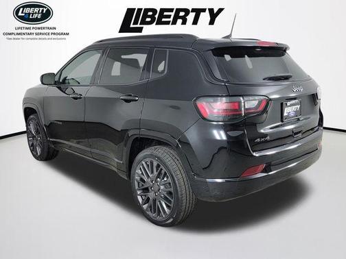 Diamond Black 2022 Jeep Compass Altitude
