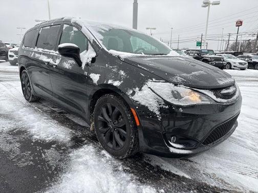 2019 Chrysler Pacifica Touring-L Plus