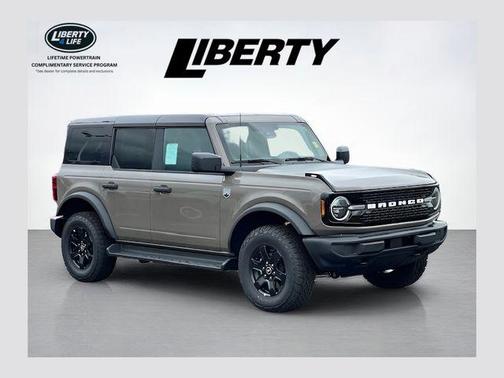 Gray 2025 Ford Bronco Outer Banks SUV