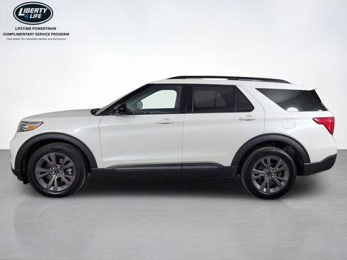 Oxford White 2024 Ford Explorer XLT