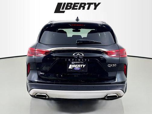 2021 INFINITI QX50 Luxe