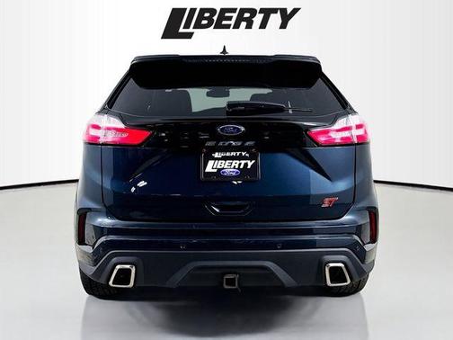 2022 Ford Edge ST