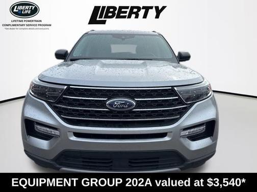 Iconic Silver Metallic 2024 Ford Explorer XLT