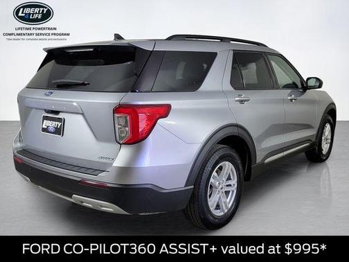 Iconic Silver Metallic 2024 Ford Explorer XLT
