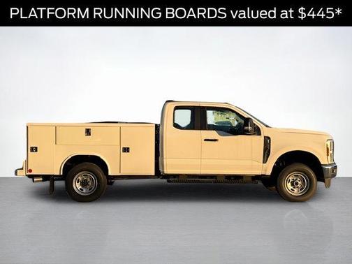 Oxford White 2025 Ford F-250 XL