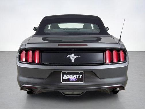 2015 Ford Mustang V6