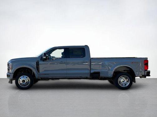 2026 Ford F-450 Platinum