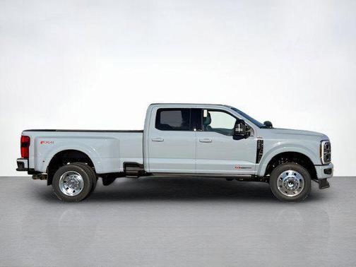 2026 Ford F-450 Platinum