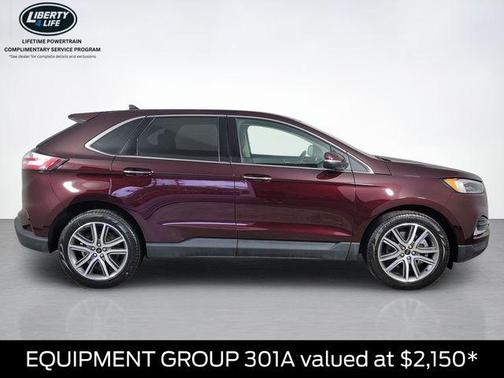 Burgundy Velvet Metallic Tinted Clearcoat 2024 Ford Edge Titanium