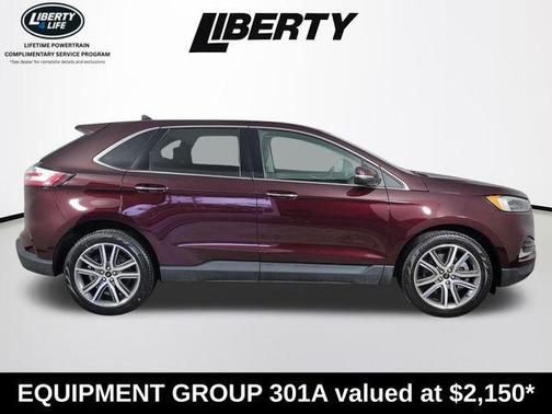 Burgundy Velvet Metallic Tinted Clearcoat 2024 Ford Edge Titanium