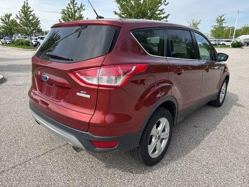Sunset 2016 Ford Escape SE
