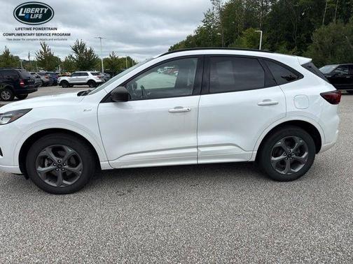 Oxford White 2023 Ford Escape ST-Line