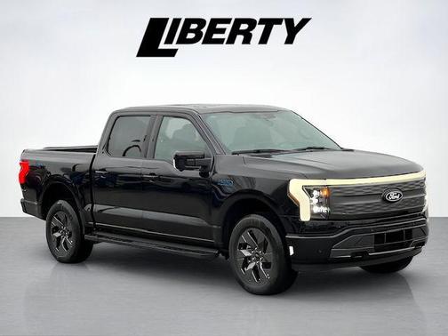 2025 Ford F-150 Lightning LARIAT
