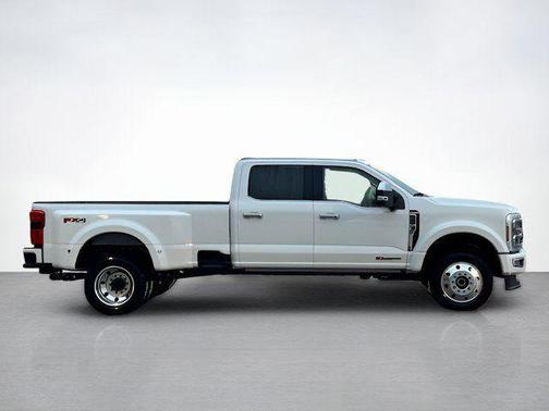 2026 Ford F-450 Platinum