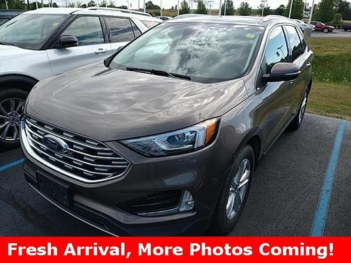 Photo 1 of 8 of 2019 Ford Edge SEL