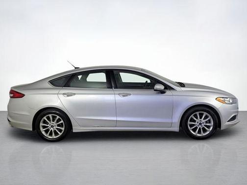 Ingot Silver 2017 Ford Fusion SE