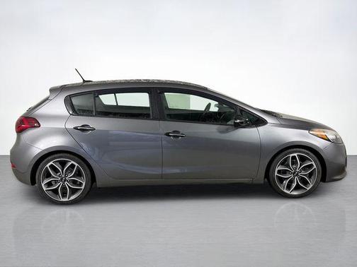 2016 Kia Forte SX