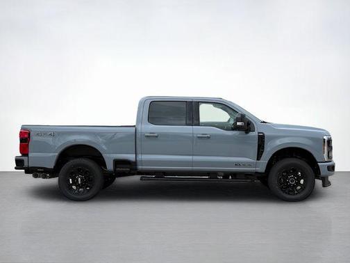 2025 Ford F-350 Lariat Super Duty
