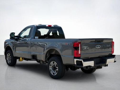 2025 Ford F-350 XLT