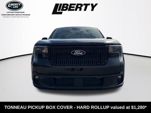 Shadow Black 2025 Ford Maverick Lobo Standard