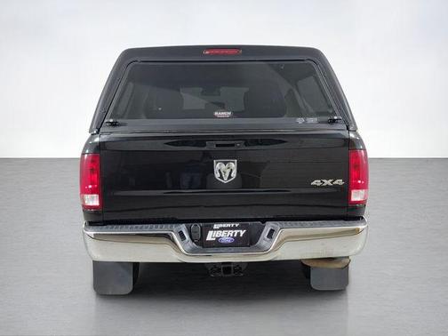 Brilliant Black Crystal Pearlcoat 2016 RAM 1500 Tradesman/Express