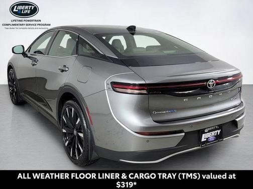 Metal 2025 Toyota Crown Platinum