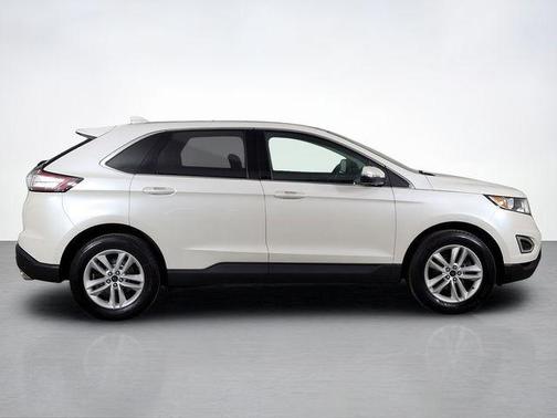 White Platinum Tri-Coat Metallic 2018 Ford Edge SEL
