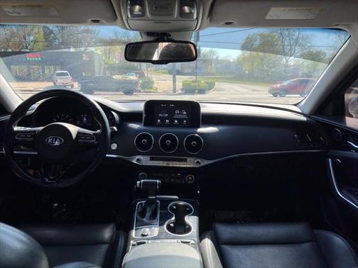 2019 Kia Stinger Base 4dr Sedan