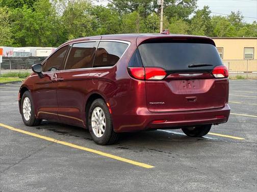 2017 Chrysler Pacifica Touring