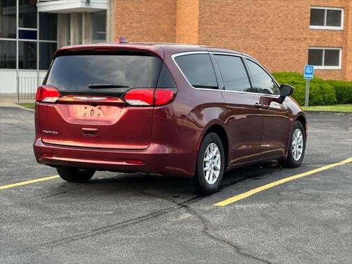 2017 Chrysler Pacifica Touring