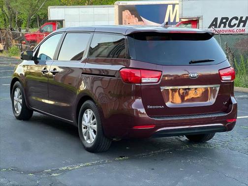 2017 Kia Sedona LX