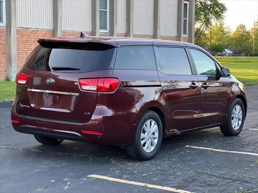 2017 Kia Sedona LX