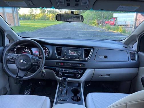 2017 Kia Sedona LX