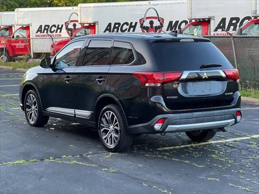 2018 Mitsubishi Outlander ES