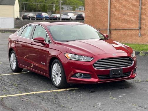 2015 Ford Fusion Hybrid SE